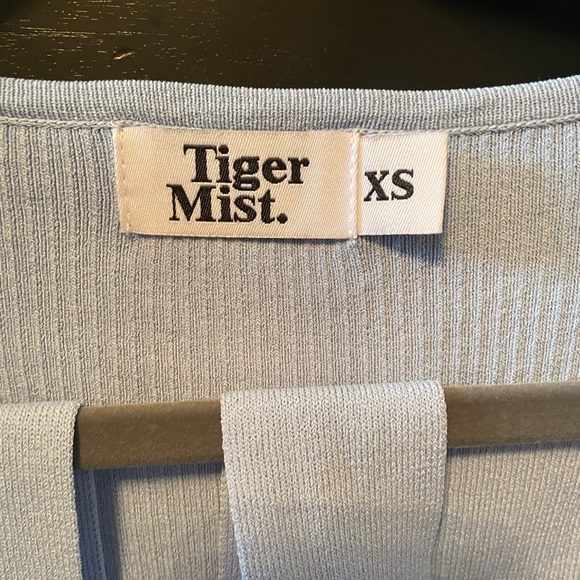 Super cute baby blue tie crop top from Tiger Mist in XS only worn once! - Picture 2 of 3